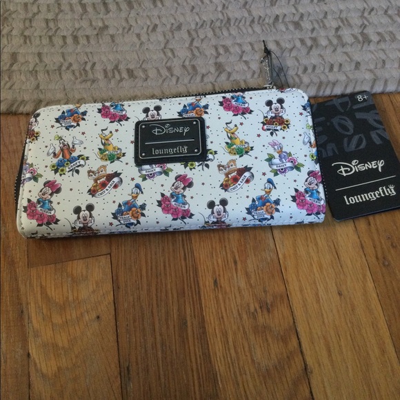 Loungefly sensational 6 wallet - Picture 11 of 12